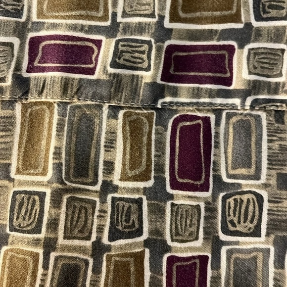 Pierre Cardin men’s short sleeved shirt. Buttons down the front. Size XXL - Picture 6 of 7